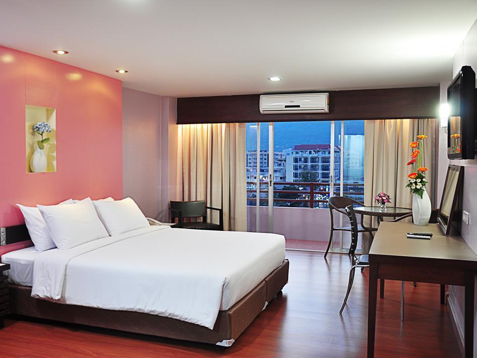 Mayflower Grande Hotel Chiang Mai Exterior foto