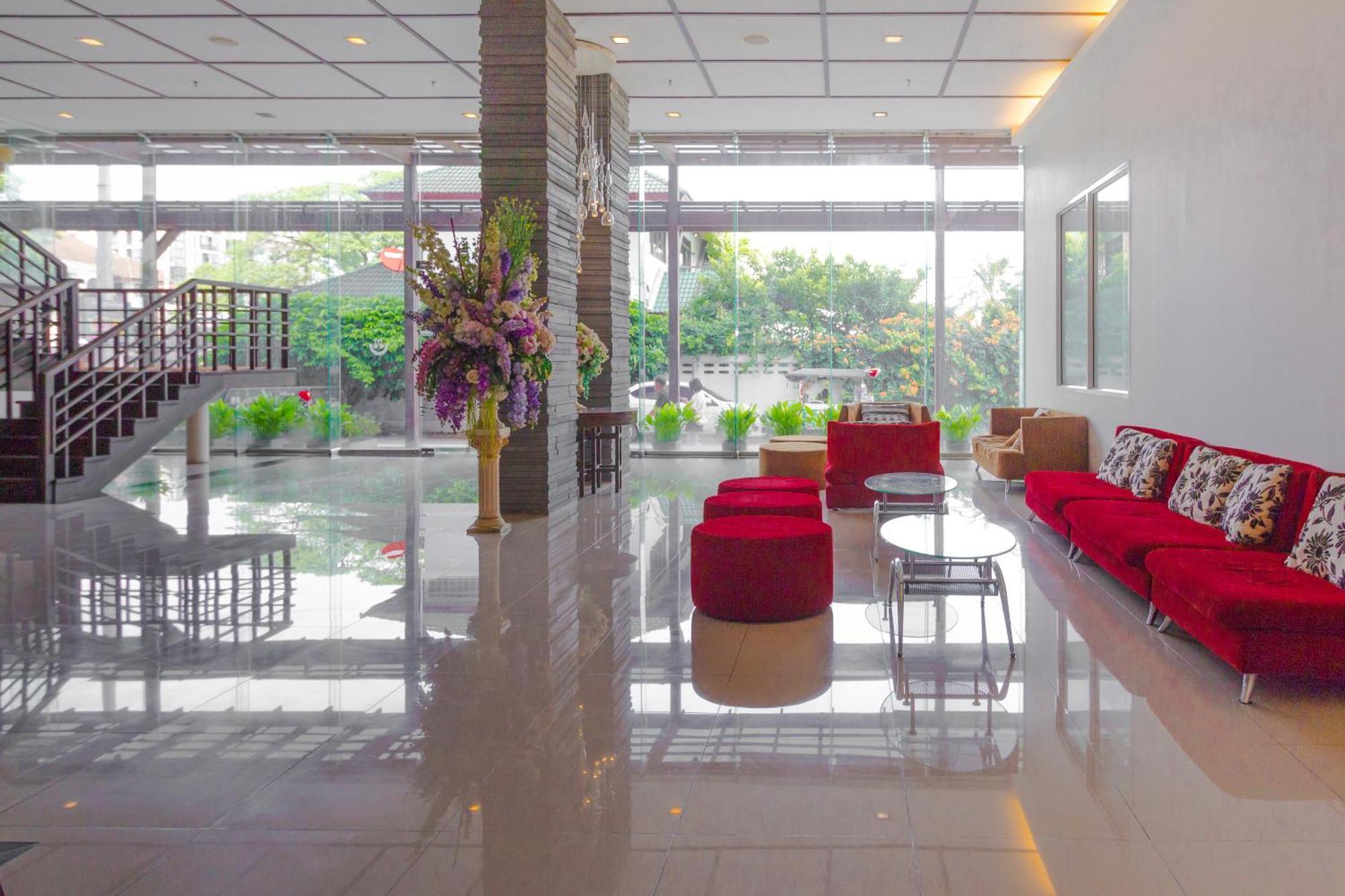 Mayflower Grande Hotel Chiang Mai Exterior foto
